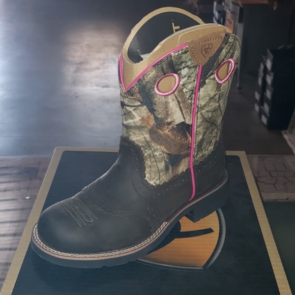 Ariat Shoes - Ariat FATBABY Boots Ariat Shoes - Ariat FATBABY Boots